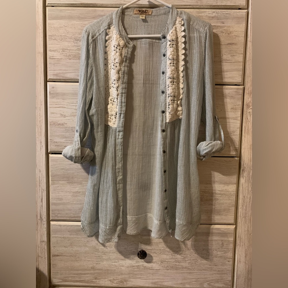 Nine West Button Down - Picture 3 of 4